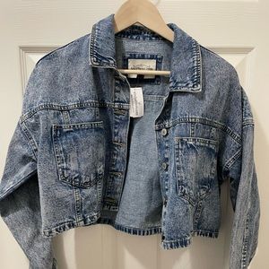 🔥 MOVING SALE Brand New Crop Denim Jacket